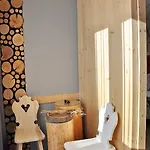 Jodla Jacuzzi&sauna Habitación en casa particular