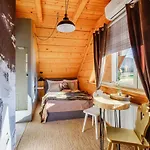 Jodla Jacuzzi&sauna Pansiyon *