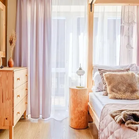 Jodla Jacuzzi&sauna Privat bolig